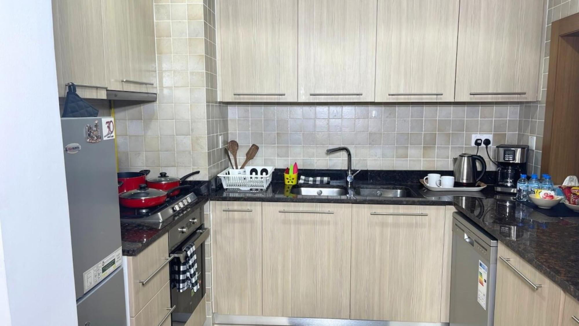 Yas Island Oasis Getaway 1br Amazon Apartment Abu Dhabi