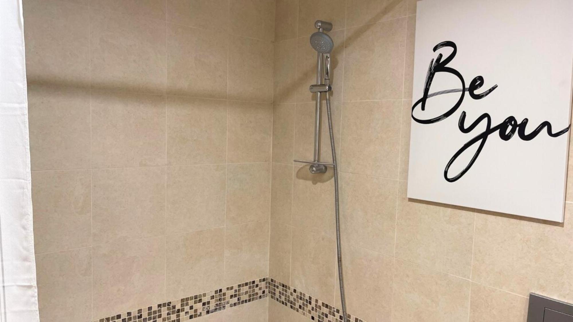 Yas Island Oasis Getaway 1br Amazon Apartment